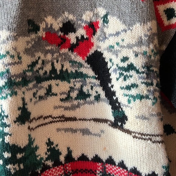 VINTAGE TALBOTS WOOL SWEATER - Picture 2 of 6